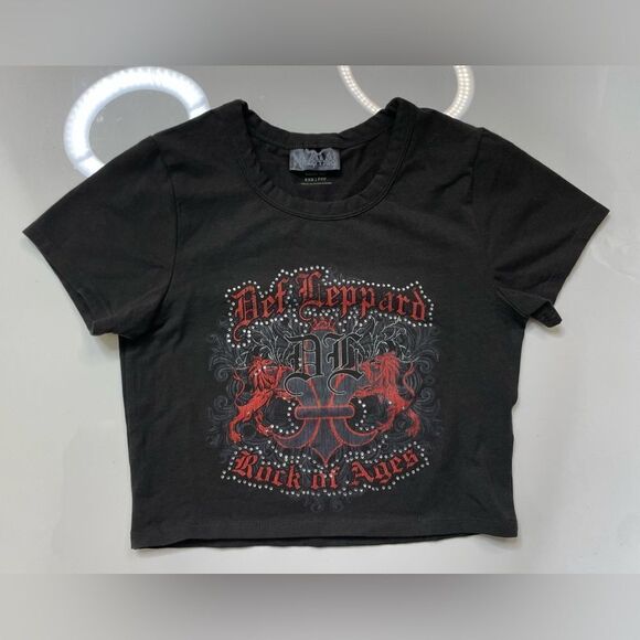 Def Leppard Rock Of Ages Rhinestone Crop Graphic Micro T-shirt Women XXS Music - Picture 1 of 5